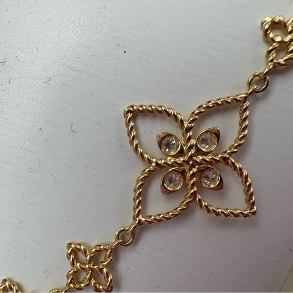 Roberto Coin Gold Floral Bracelet - Picture 6 of 9